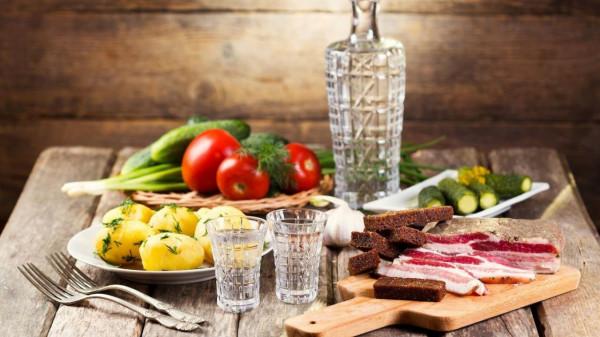 俄羅斯下酒菜，比伏特加還硬核