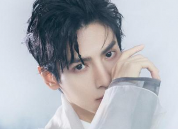 2個月內4位明星因工受傷，張傑摔成腰椎骨裂，羅雲熙被打到出血