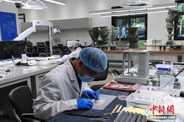 三星堆文物保護與修復館開館