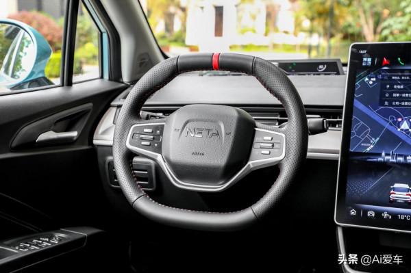 便宜帶快充，長續航好養家用SUV，車身好停車，實拍新款哪吒V