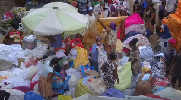 一件二手衣服漂洋過海的生存日記:你們丟棄的破舊衣物都去了哪裡? 一件二手衣服漂洋過海的生存日記:你們丟棄的破舊衣物都去了哪裡?