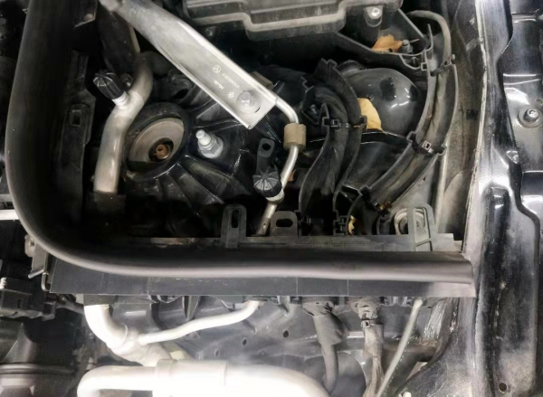 才開兩年掉價13萬，32萬買20款賓士glc真值！晚一步就被別人買走