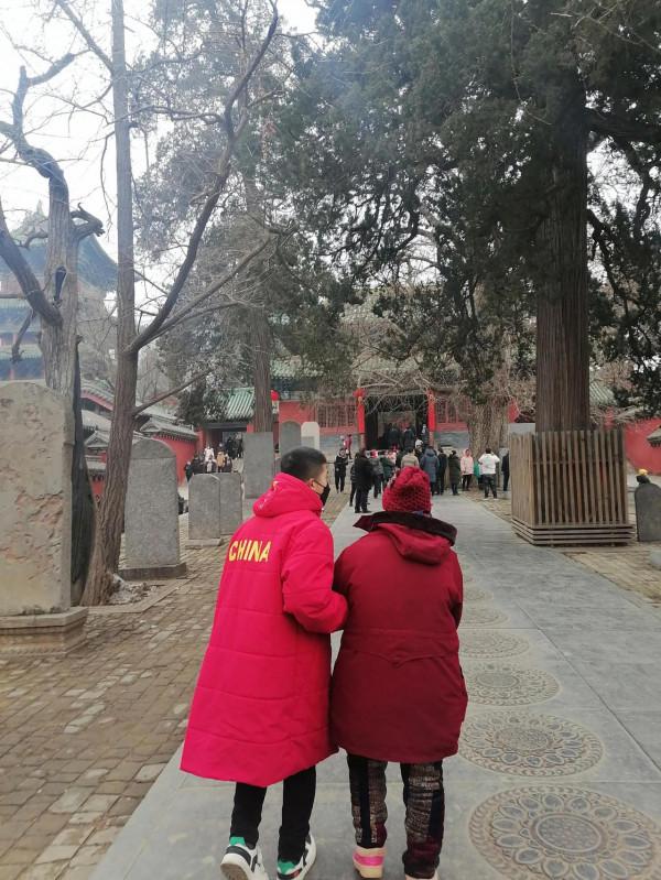 帶著母親看天下（少林寺景區）