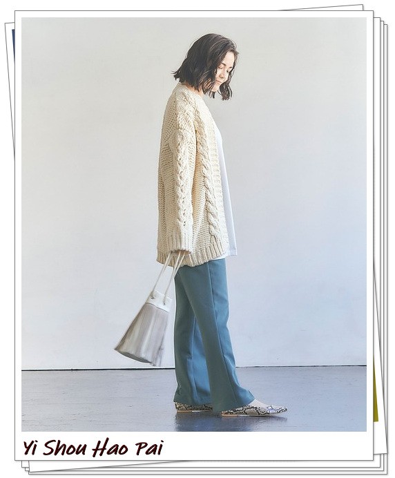 白色開衫的秋季輕熟風搭配示範!3種長度24例穿搭look分享 白色開衫的秋季輕熟風搭配示範!3種長度24例穿搭look分享