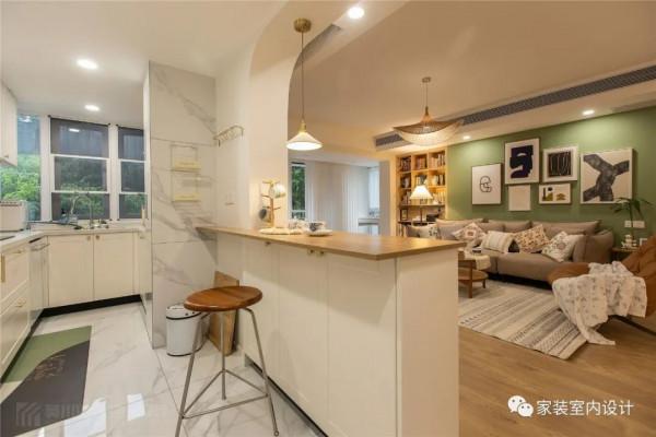 135m²北歐輕復古風三居，開放式廚房+吧檯，讓生活更有情調