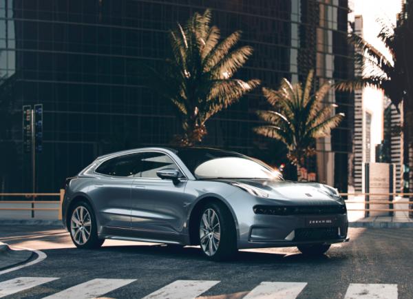 想氣派，這4款純電中大型轎車也值得選，極狐阿爾法S領銜