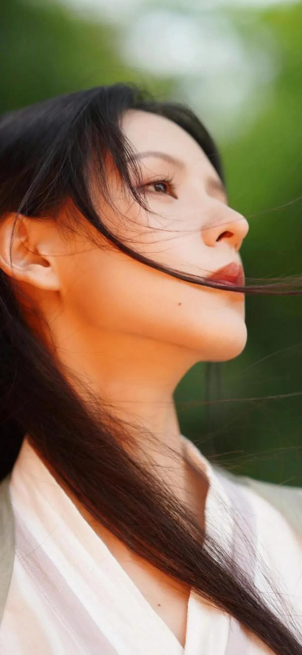 張予曦 御姐 全面屏桌布 張予曦 御姐 全面屏桌布