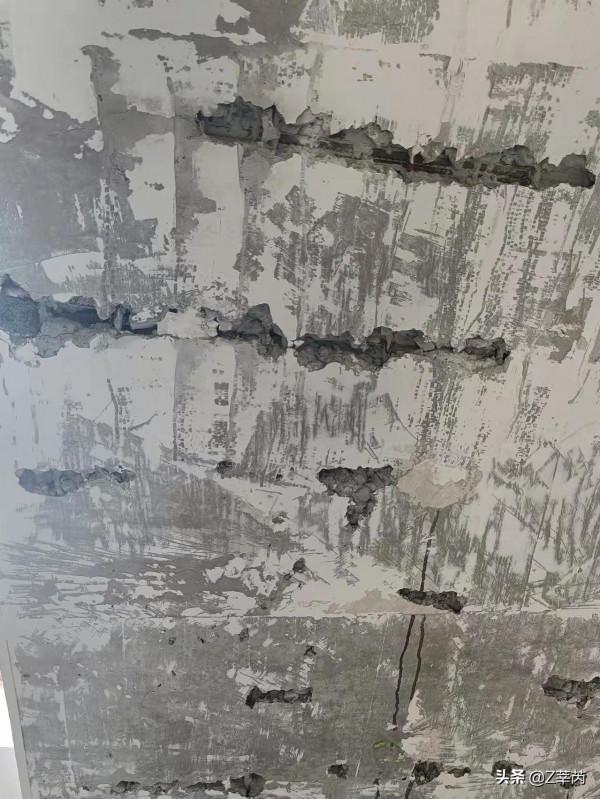 混凝土頂板嚴重蜂窩麻面怎麼辦？碳纖維加固措施分享給大家