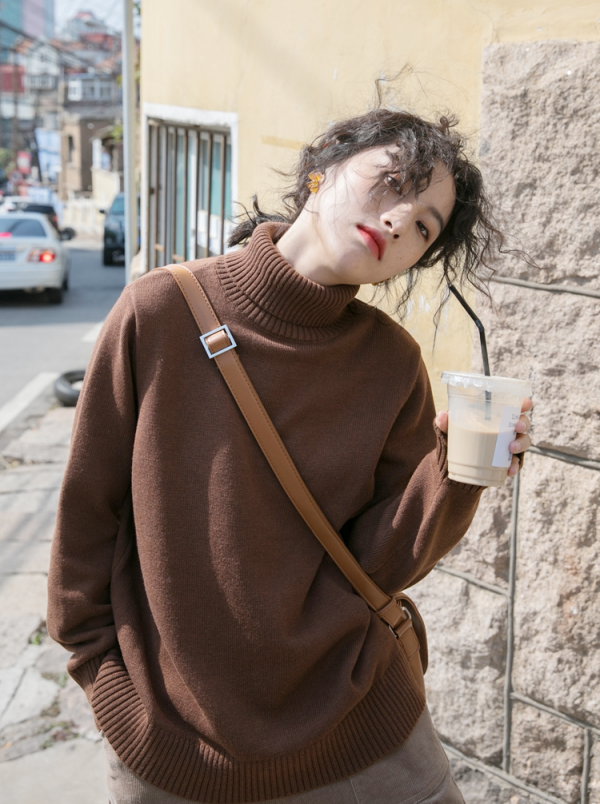 求你別亂買了！冬天穿這幾件衣服很顯土氣