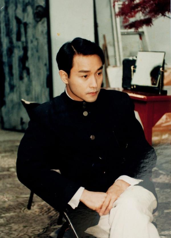 張國榮13次提名影帝,只拿了1次影帝,他都敗給誰了? 張國榮13次提名影帝,只拿了1次影帝,他都敗給誰了?