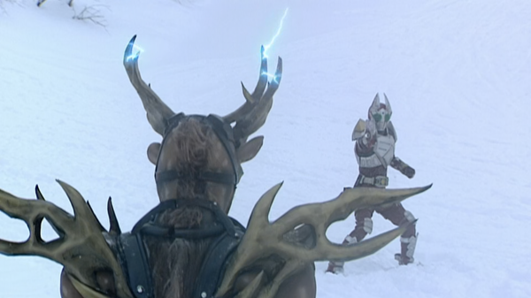 假面騎士劍:雄鹿不死獸被封印之後,原本的實力劍崎只發揮了三成 假面騎士劍:雄鹿不死獸被封印之後,原本的實力劍崎只發揮了三成