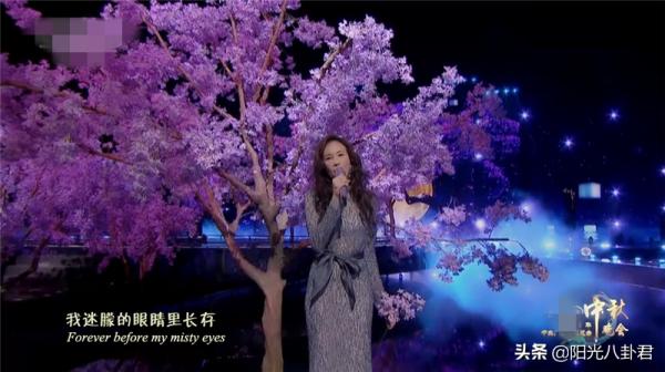 中秋晚會女星鏡頭:劉詩詩古裝搶眼,薇婭儀態絕,歐陽娜娜小清新 中秋晚會女星鏡頭:劉詩詩古裝搶眼,薇婭儀態絕,歐陽娜娜小清新