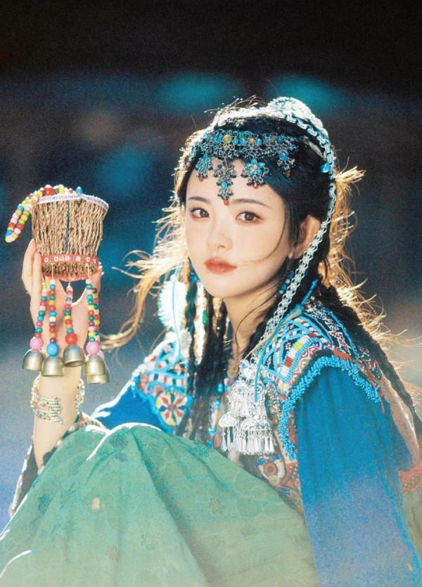 在上海買不了房的5位明星：Twins缺購房資格，楊超越缺錢