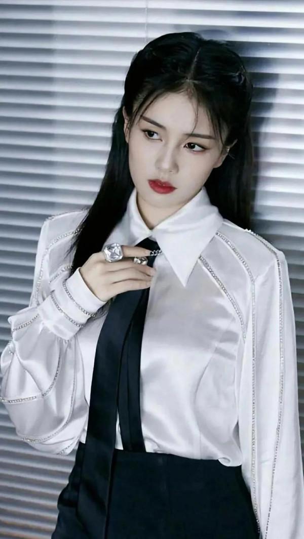 白鹿 寫真照來了