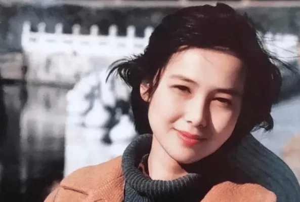 圖他老、圖他有才？7位嫁給&OpenCurlyDoubleQuote;醜男&rdquo;的女明星，個個貌美如花