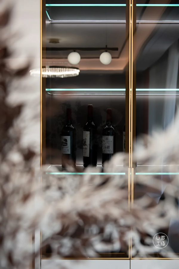 花13W僅做軟裝?以真皮+天鵝絨打造天湖灣149㎡三代同堂之家 花13W僅做軟裝?以真皮+天鵝絨打造天湖灣149㎡三代同堂之家