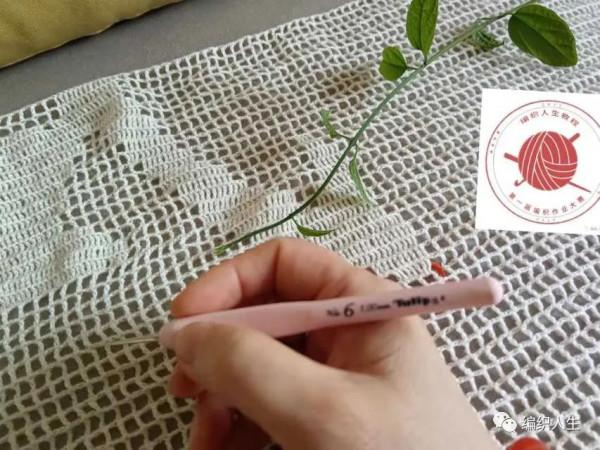 鉤織與書法藝術的碰撞，用編織為家中增添樂趣