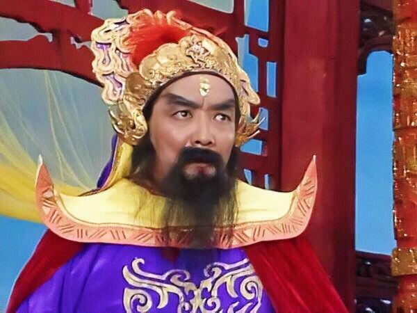 李靖為什麼一直拖著寶塔，沒了寶塔都不敢跟哪吒說話了