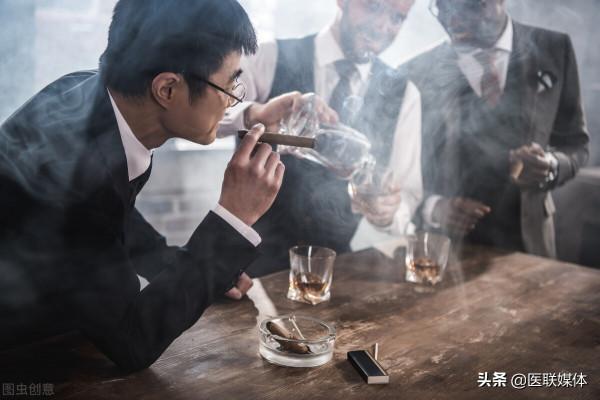 胃病三分靠治，七分靠養？養護腸胃牢記“4不要”