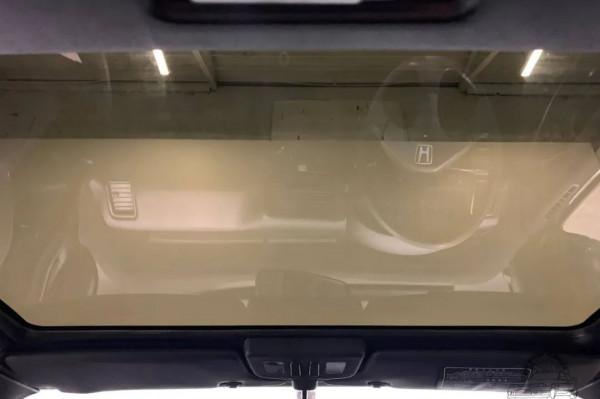 JDM車迷看過來，位於美國三河市的1991年本田思域CRX Glasstop