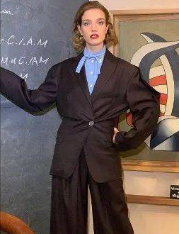 小鎮走出的國際超模，攜3娃改嫁首富之子，水果妹如何一路開掛？