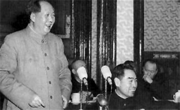1958年，毛主席問“關公姓什麼”，結果沒人答對