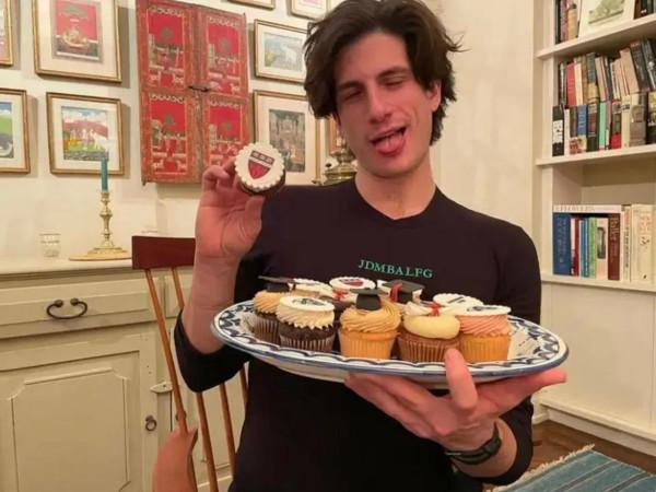 日本皇室為佳子公主選婿，肯尼迪的帥氣學霸外孫意外走入公眾視野