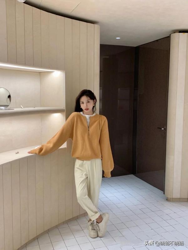 今年火了一種穿法叫:“外面過冬,裡面過夏”,時髦精們都愛了 今年火了一種穿法叫:“外面過冬,裡面過夏”,時髦精們都愛了