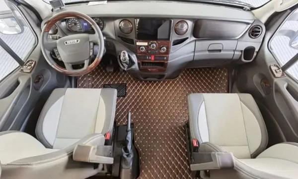 超大投影秒變家庭影院:寬大V8 plus 實用兼具高顏值 大家庭舒心選擇 超大投影秒變家庭影院:寬大V8 plus 實用兼具高顏值 大家庭舒心選擇