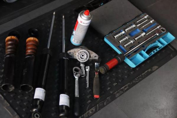 怪獸修車：翻新來自河南的大眾途安，全車異響抖動，積碳堆積如山