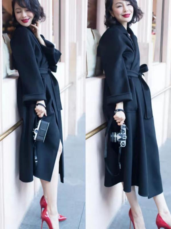 50歲後大衣買精不買多，建議多選這四種“高階色”，優雅又顯膚白