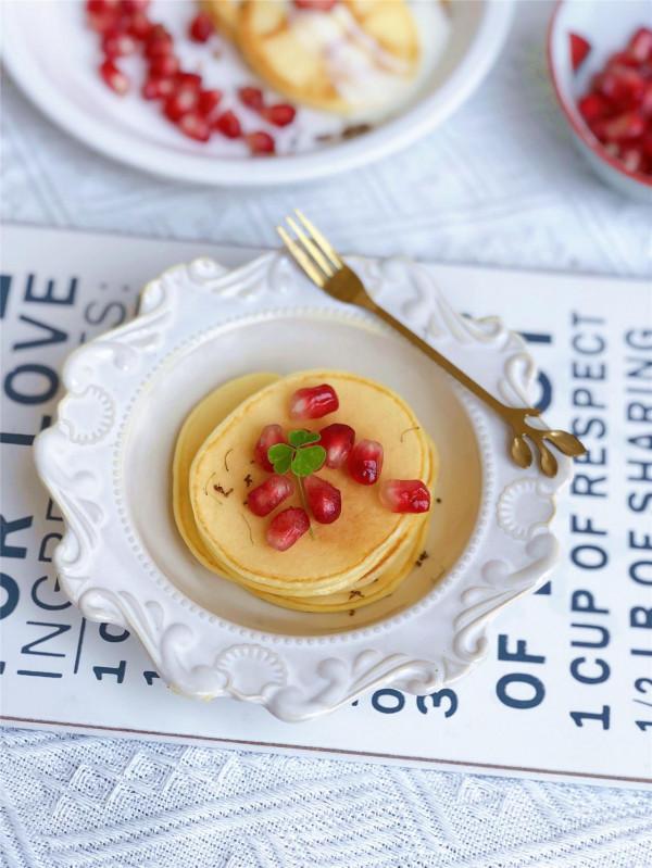 我家孩子最饞這早餐餅,不和麵不發麵,省時省力,鬆軟香甜營養好 我家孩子最饞這早餐餅,不和麵不發麵,省時省力,鬆軟香甜營養好