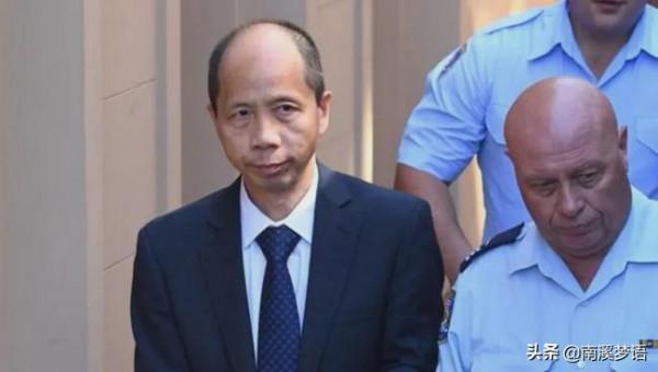 09年，男子殺害妻兄一家五口，收養侵犯侄女2年，其妻：他很有愛