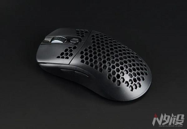 入門洞洞鼠 Tt探索者X2雙模無線電競滑鼠體驗