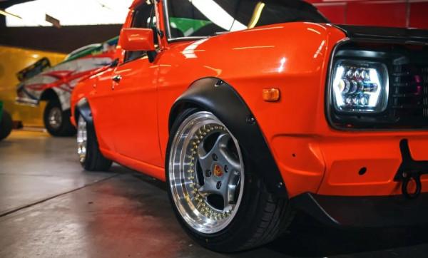 暴走日產皮卡，移植本田CBR摩托發動機