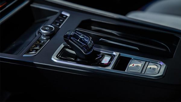 國產混動瑪奇朵 顏值爆棚