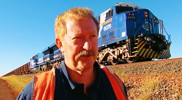 長度破吉尼斯世界紀錄的火車,8個車頭682節車廂,僅一位司機 長度破吉尼斯世界紀錄的火車,8個車頭682節車廂,僅一位司機