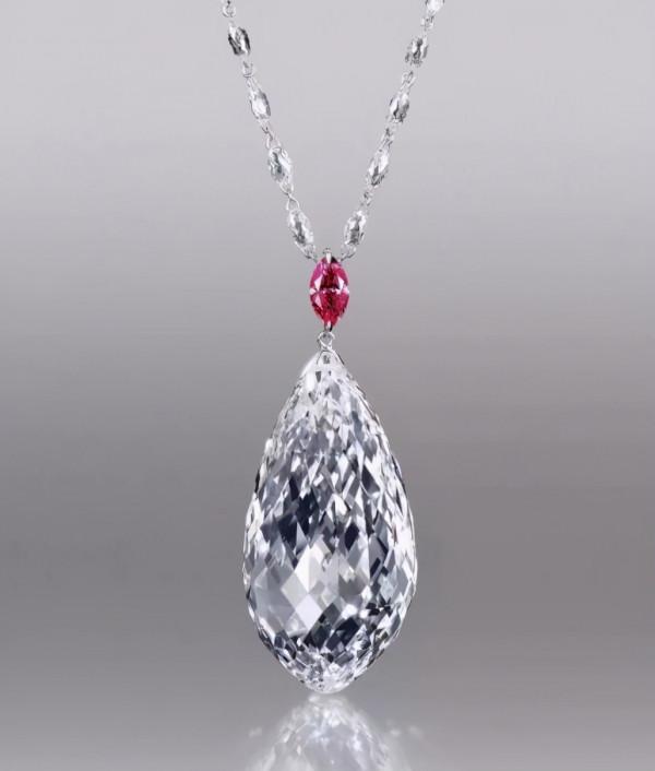 真正的珠寶大亨,向太的珠寶件件都讓人驚歎 真正的珠寶大亨,向太的珠寶件件都讓人驚歎