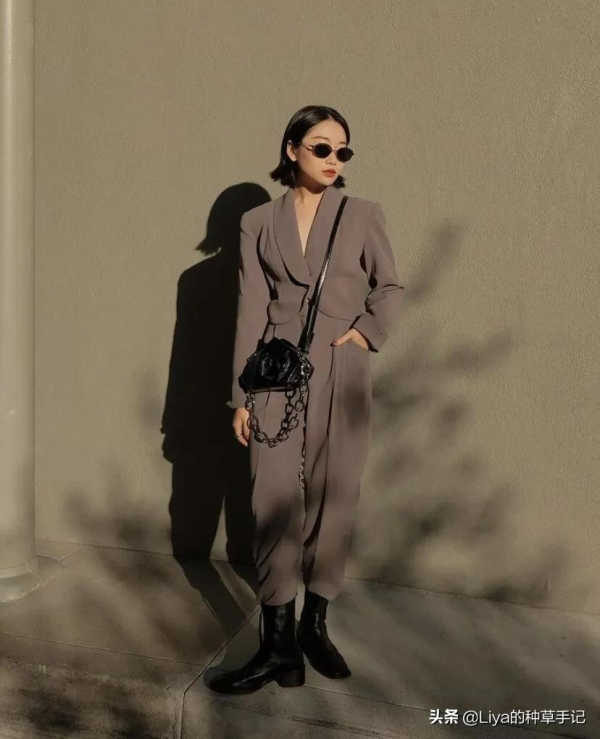 “馬丁靴”失寵了!2021年這3雙鞋子太火了,顯高又時髦 “馬丁靴”失寵了!2021年這3雙鞋子太火了,顯高又時髦