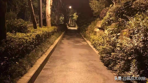 傳說中“鬼打牆”是迷信嗎？科學家作出解釋，真的太神奇了