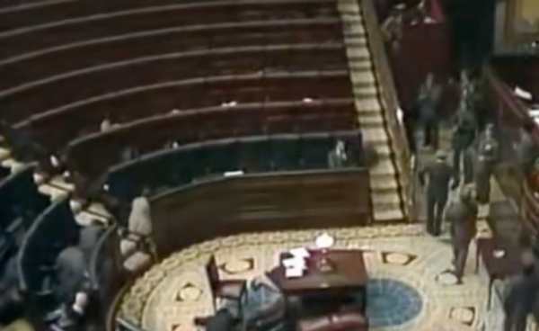 200名士兵持槍政變，綁架西班牙政府高層，為何只堅持了18小時