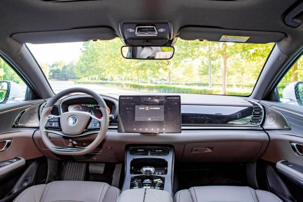 中大型純電車的實力擔當?3.9秒破百續航605km,解析比亞迪漢EV 中大型純電車的實力擔當?3.9秒破百續航605km,解析比亞迪漢EV