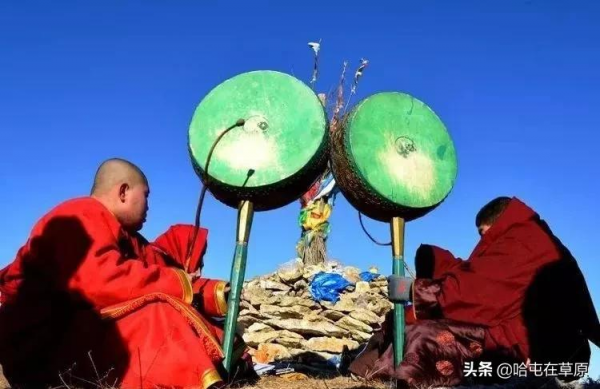 蒙古族古老的冰上游戲阿日嘎