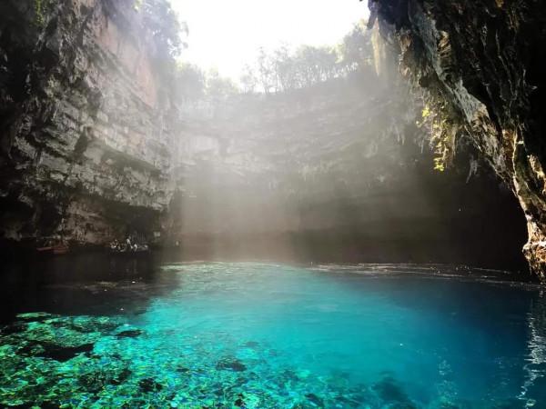 神話的起源希臘美景—凱法利尼亞島