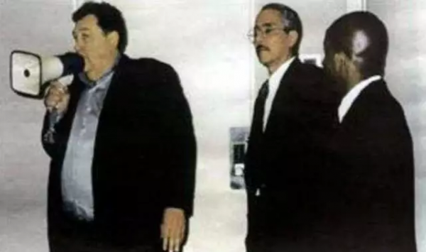 這位提前預見911的保安，創下3000人營救奇蹟，自己卻甘願赴死