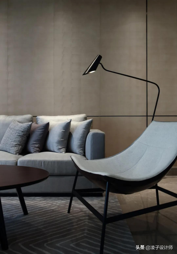 130m²採光差,樓層低,這樣裝肯定讓家瞬間亮起來 130m²採光差,樓層低,這樣裝肯定讓家瞬間亮起來