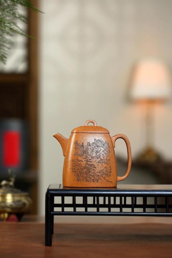 國工作品「高四方」原礦蟹黃段 260cc作者：盛中傑