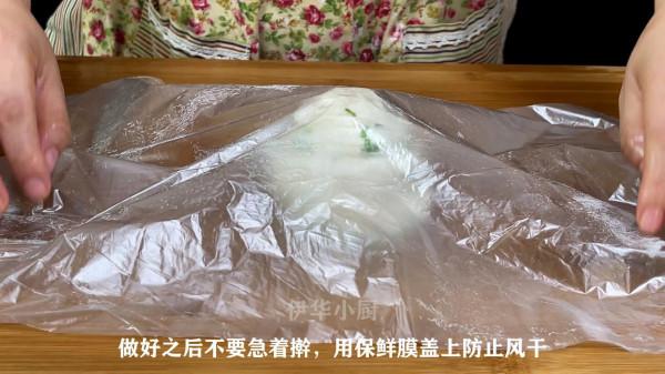 早餐店的手抓餅為什麼好吃？40年老阿姨教你做，詳解秘訣技巧