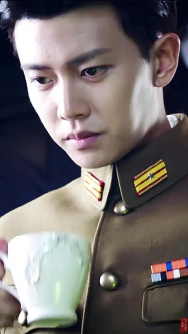 一“任”千面，盤點任嘉倫45度眼神殺，確定是一個人演的嗎？