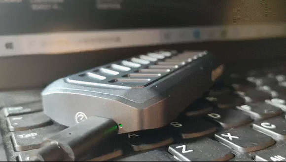 疾速讀寫、只需一瞬：ORICO USB4.0 NVMe行動硬碟盒